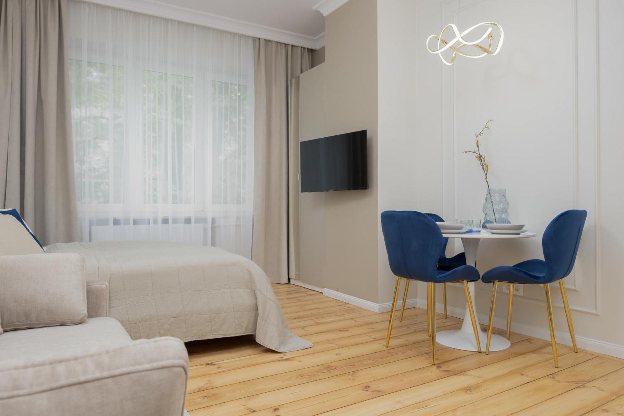 Elegant Apartments Grojecka In Warsaw By Noclegi Renters Exterior photo